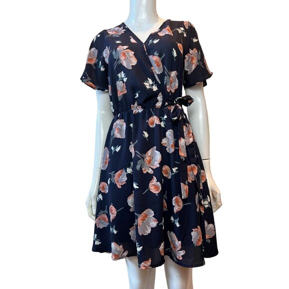 Sienna Sky Floral Wrap Dress V-Neck Short Sleeve Black Size Small - Picture 1 of 7